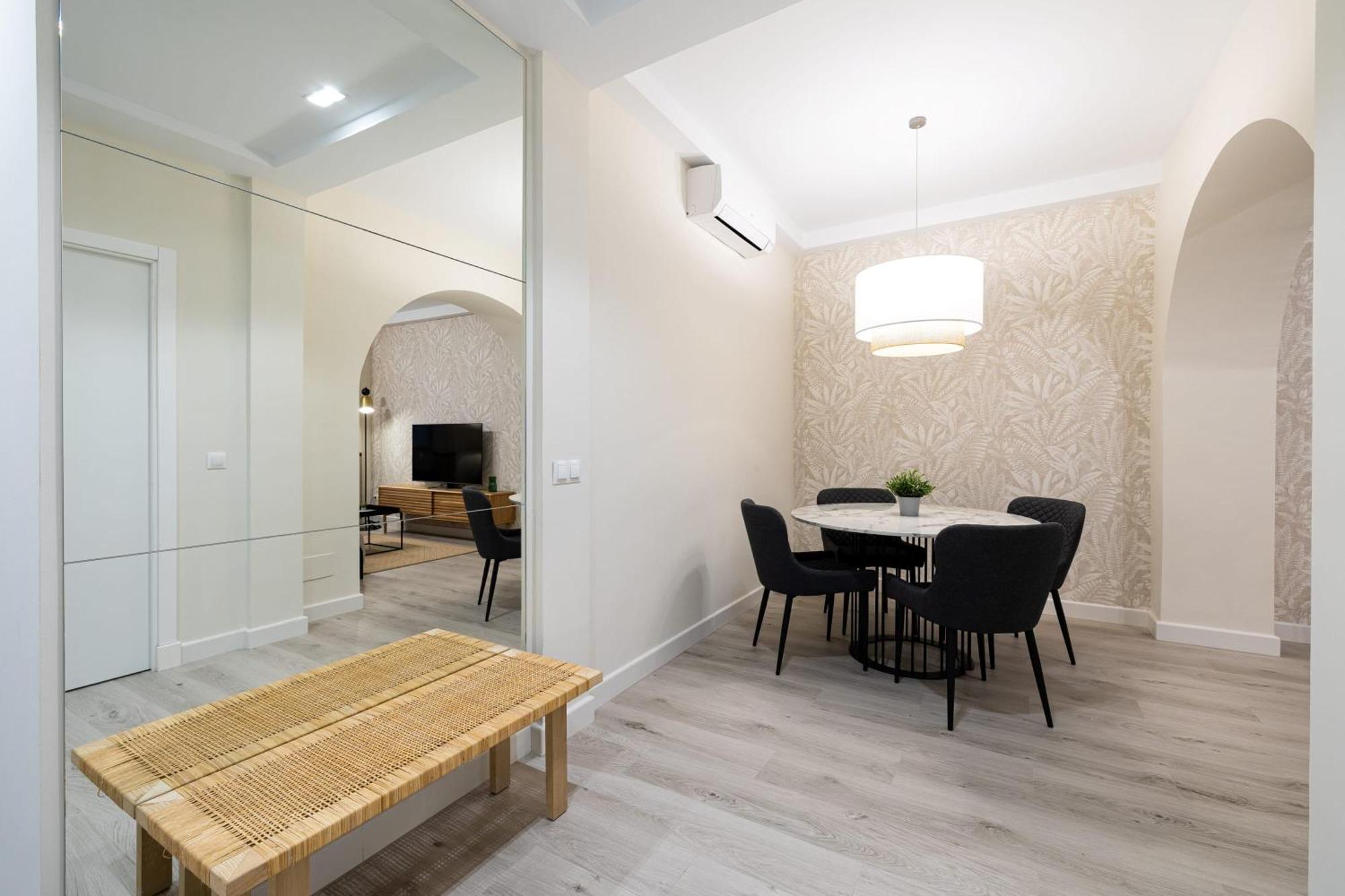 Cozy Apartment In The Heart Of Malaga Exterior photo
